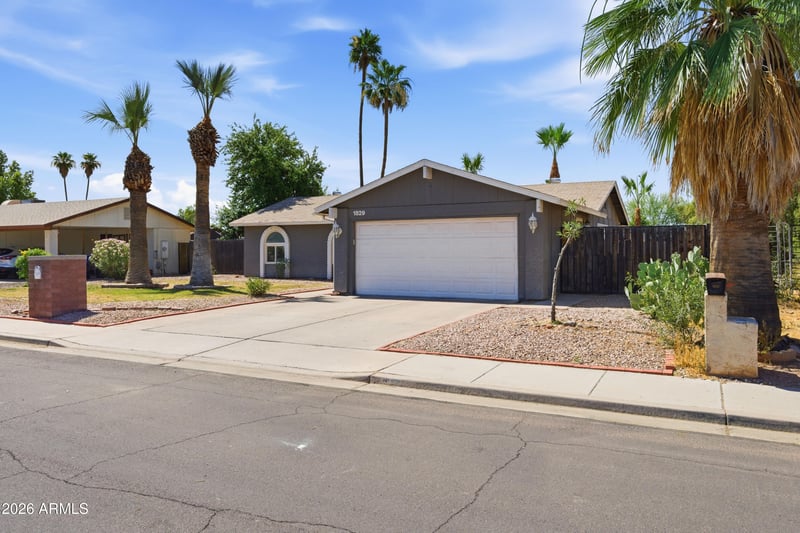 1829 Pecos Ave, Mesa, AZ 85202