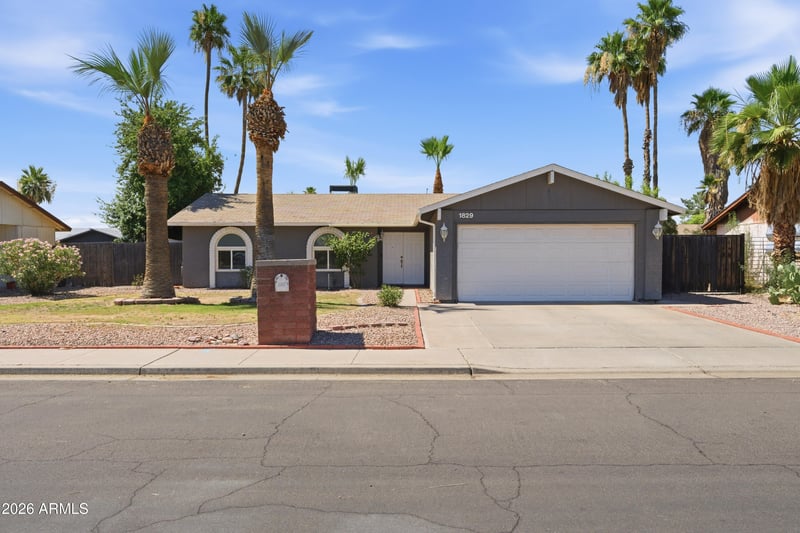 1829 Pecos Ave, Mesa, AZ 85202