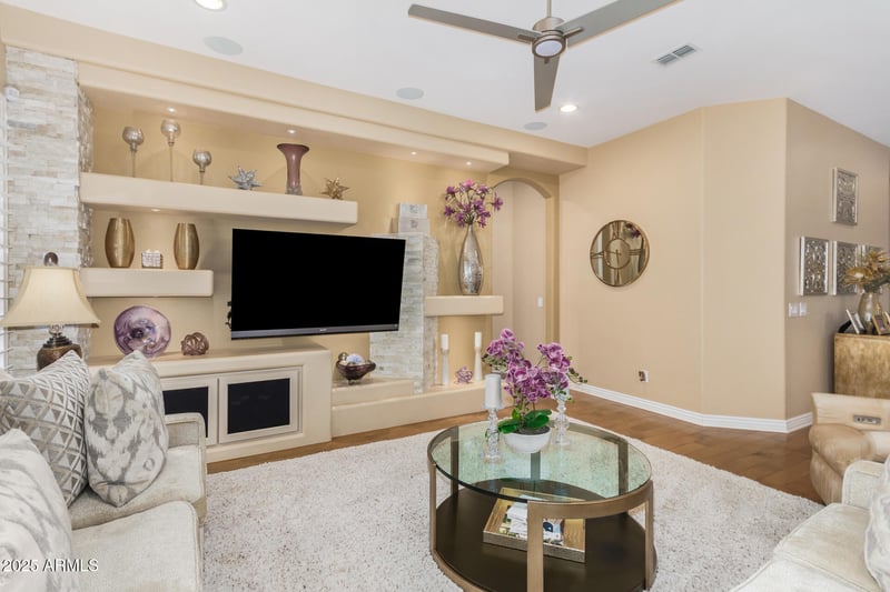 18291 Sequoia Dr, Goodyear, AZ 85338