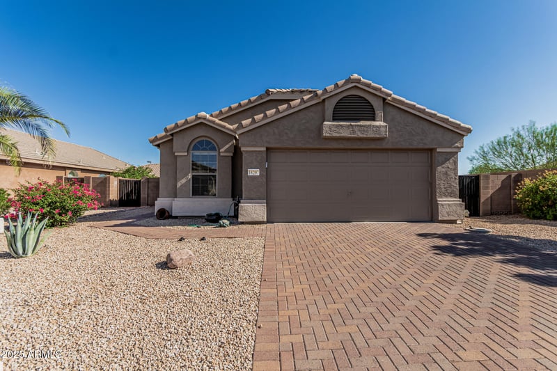 18297 Spencer Dr, Surprise, AZ 85374