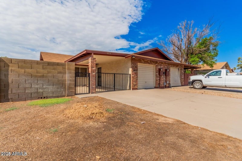 1830 Intrepid Ave, Mesa, AZ 85204