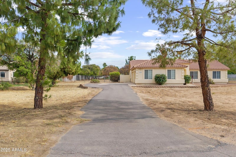 18309 Sunnybrook Ln, Gilbert, AZ 85298