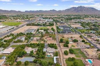 18309 Sunnybrook Ln, Gilbert, AZ 85298