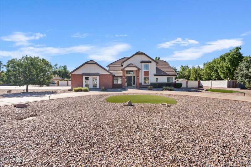 1831 Linda Ln, Gilbert, AZ 85234