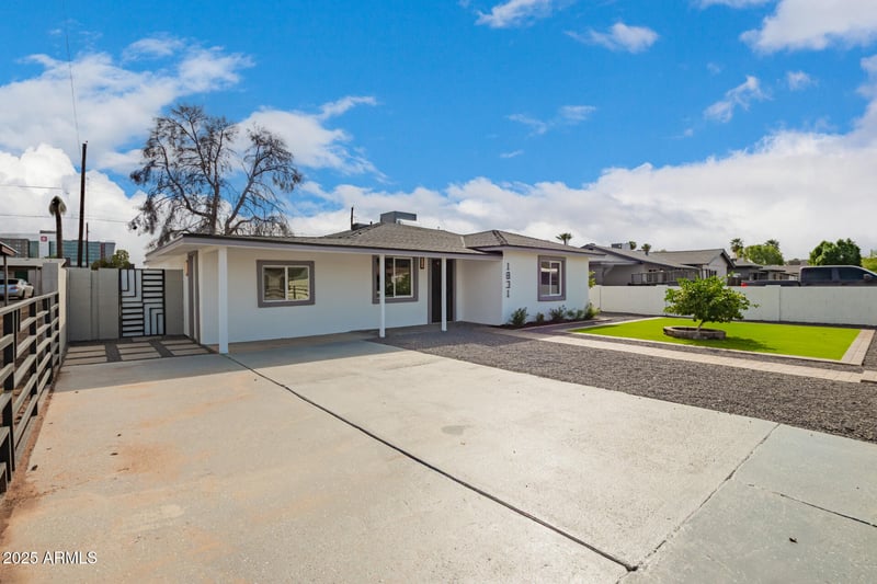 1831 Monterey Way, Phoenix, AZ 85016
