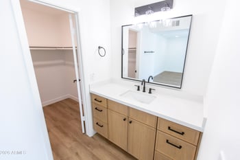 1831 Rogers Cir, Mesa, AZ 85202