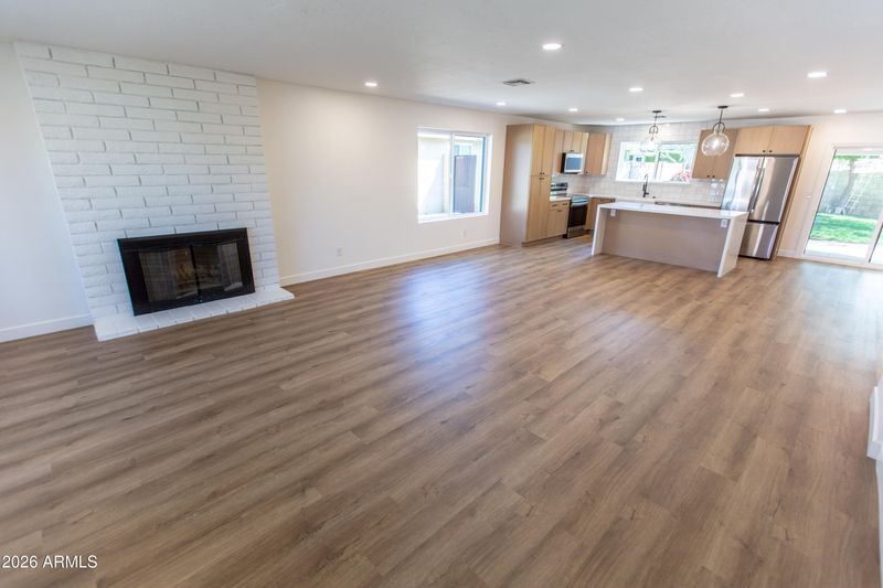 1831 S Rogers Cir, Mesa, AZ 85202