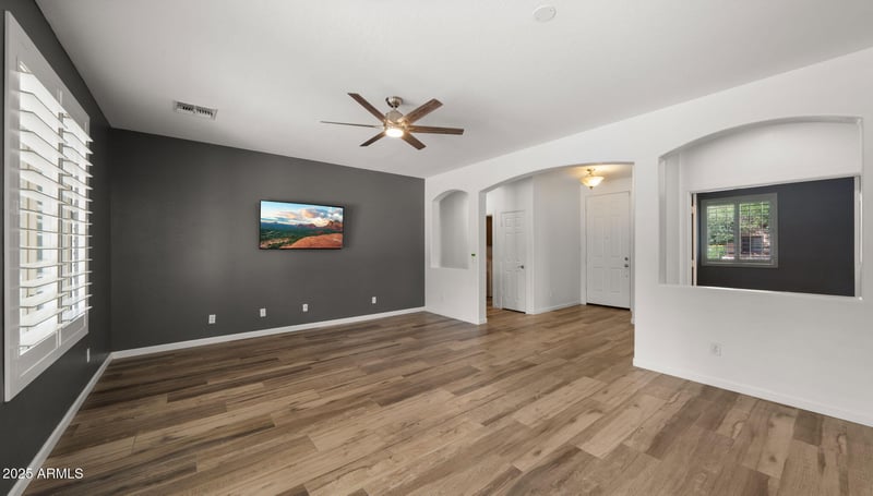 1831 Valencia Dr, Phoenix, AZ 85042