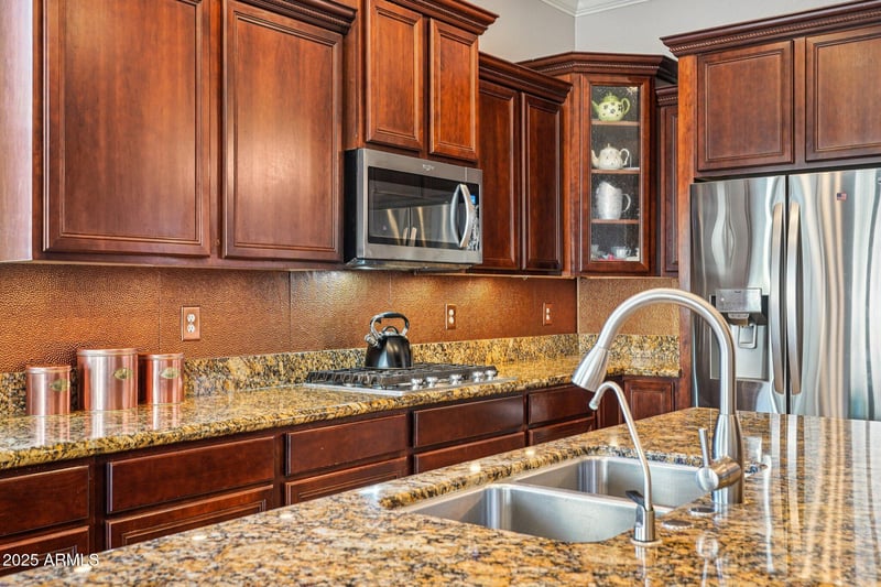 18310 Onyx Ct, Waddell, AZ 85355