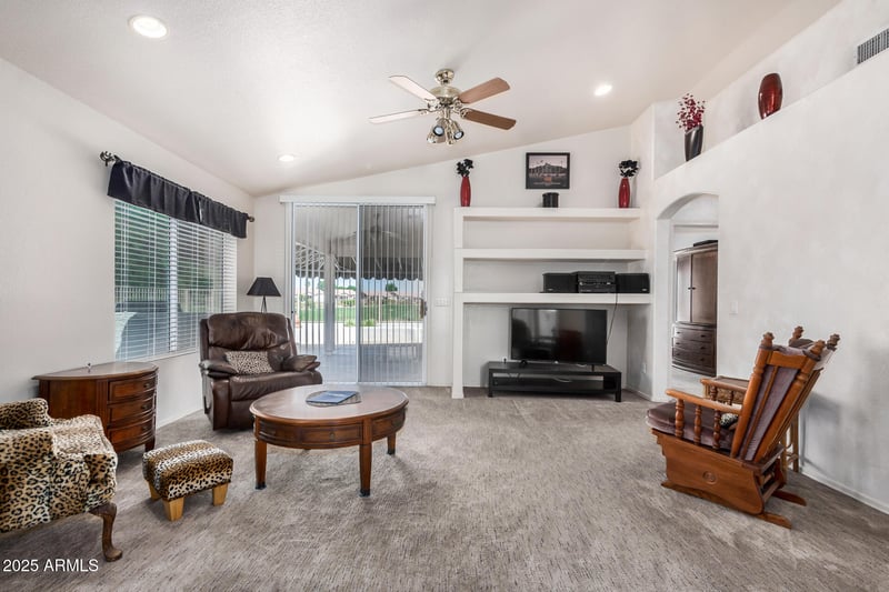 18314 Coyote Lakes Pw, Surprise, AZ 85378