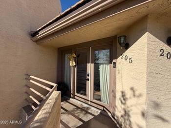 1832 52nd St #205, Phoenix, AZ 85008
