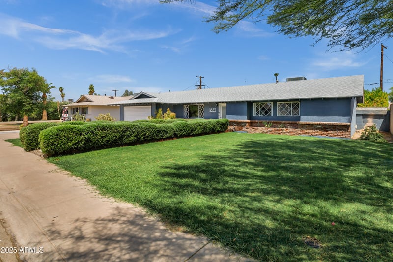 1832 Concorda Dr, Tempe, AZ 85282