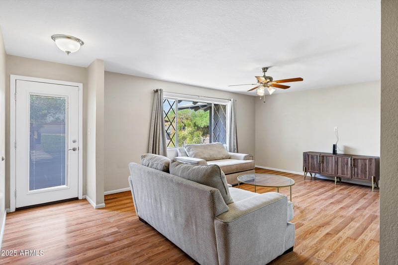 1832 Concorda Dr, Tempe, AZ 85282