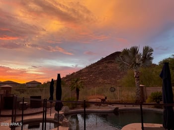 1832 Parkside Ln, Phoenix, AZ 85024