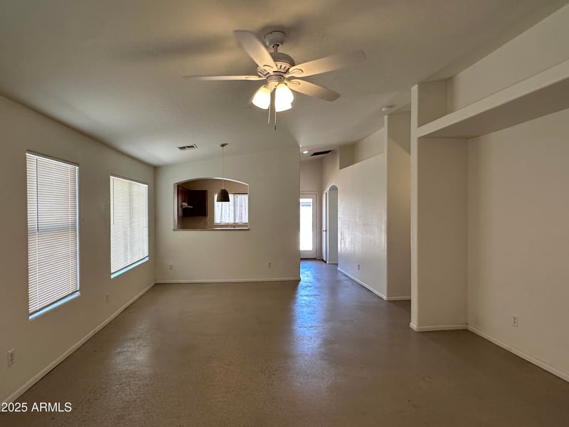 1832 Lydia Ln, Phoenix, AZ 85041