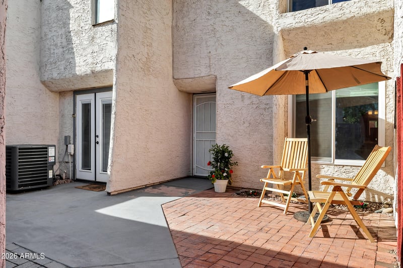 1832 River Dr, Tempe, AZ 85281
