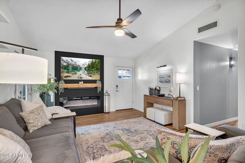 1832 Wildhorse Dr, Chandler, AZ 85286
