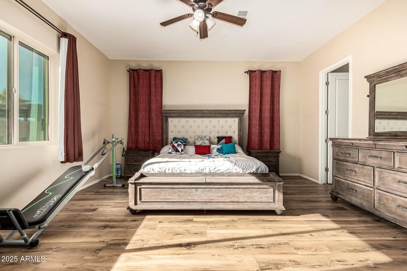 18327 Wolf St, Goodyear, AZ 85395