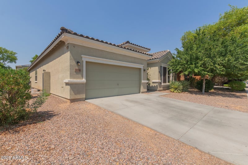 18328 Saguaro Ln, Surprise, AZ 85388