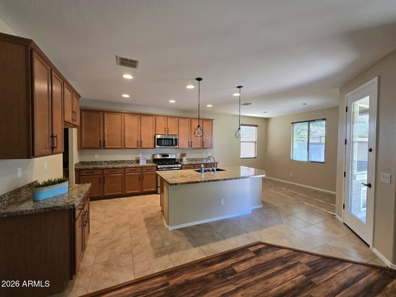18328 Saguaro Ln, Surprise, AZ 85388