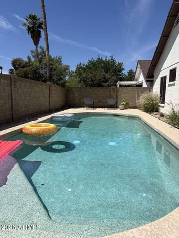 1833 Bluefield Ave, Phoenix, AZ 85022