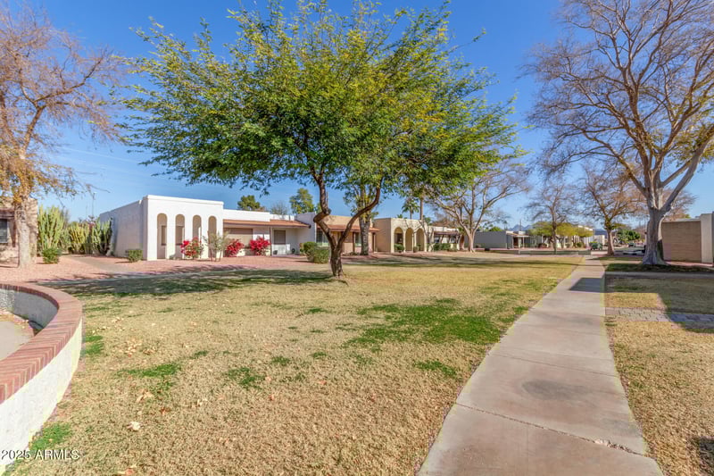 1833 Citrus Way, Phoenix, AZ 85015