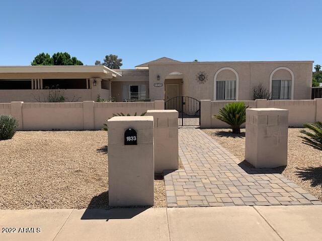 1833 E Jensen St, Mesa, AZ 85203