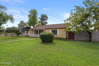 1833 E Roma Ave, Phoenix, AZ 85016