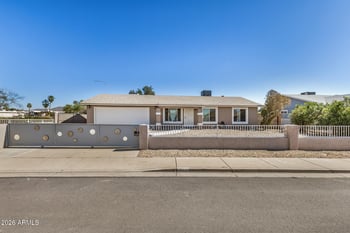 1833 Edgewater Cir, Mesa, AZ 85207