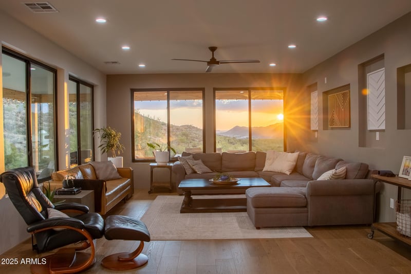 1833 Mariola Way, Phoenix, AZ 85086