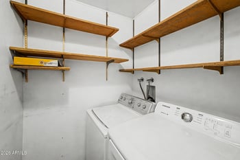 1833 35 St, Phoenix, AZ 85008