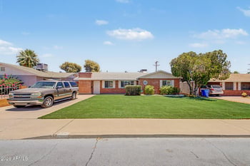 1833 35 St, Phoenix, AZ 85008