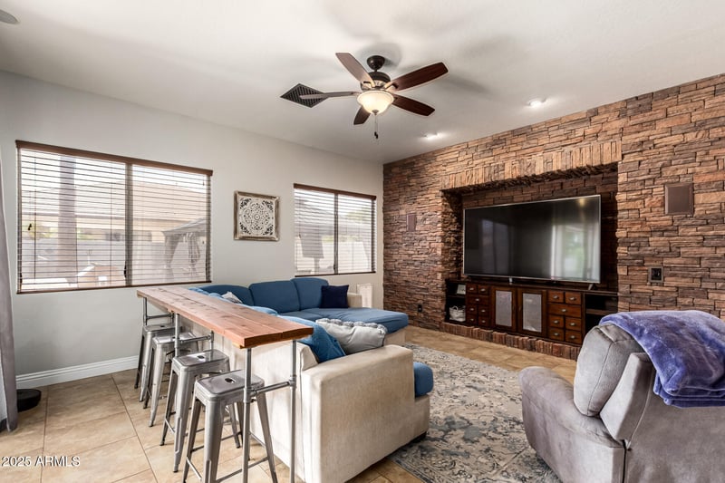 1833 Winchester Pl, Chandler, AZ 85286