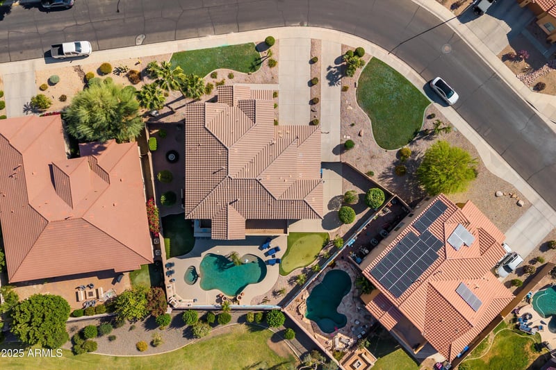 18330 Woodrow Ln, Surprise, AZ 85388