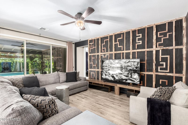 18333 Golden Ct, Waddell, AZ 85355