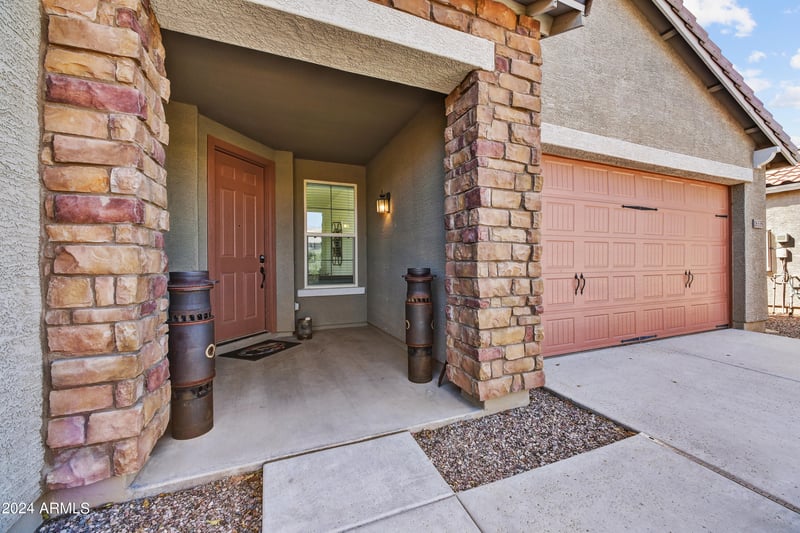 18335 Lundberg St, Surprise, AZ 85388