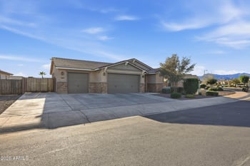 18335 W Wolf St, Goodyear, AZ 85395