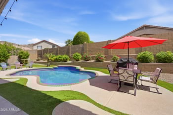 1834 Amberwood Dr, Phoenix, AZ 85045