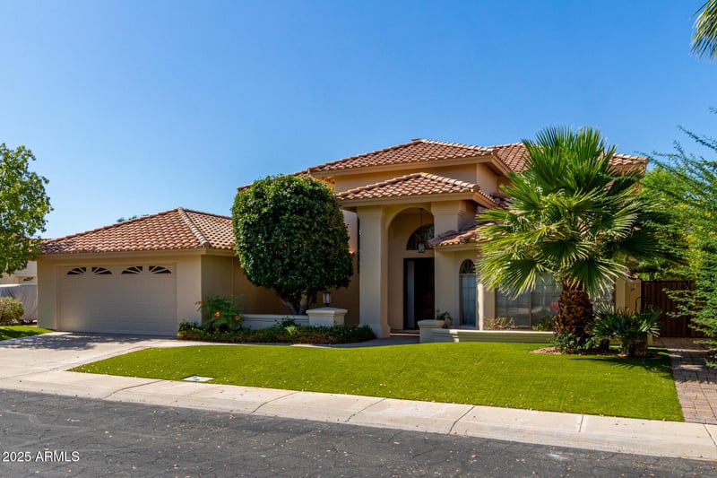 1834 Willow Tree Ct, Gilbert, AZ 85234