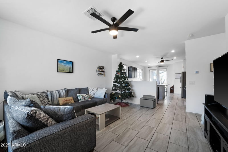 18348 Jessie Ln, Surprise, AZ 85387