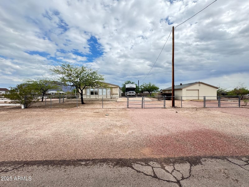 1835 20th Ave, Apache Junction, AZ 85119