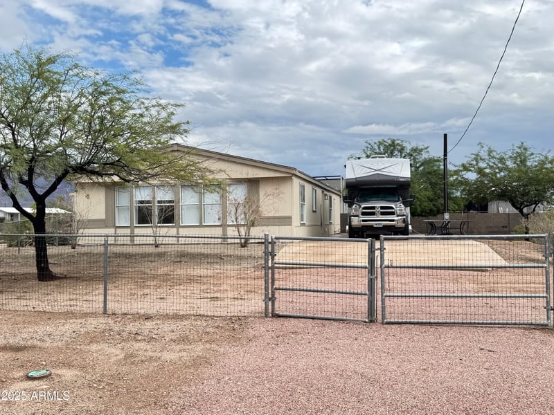 1835 20th Ave, Apache Junction, AZ 85119