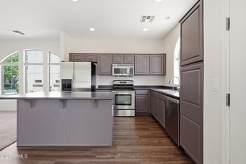 1835 E Dunbar Dr, Phoenix, AZ 85042