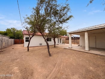 1835 Palm Ln, Phoenix, AZ 85006