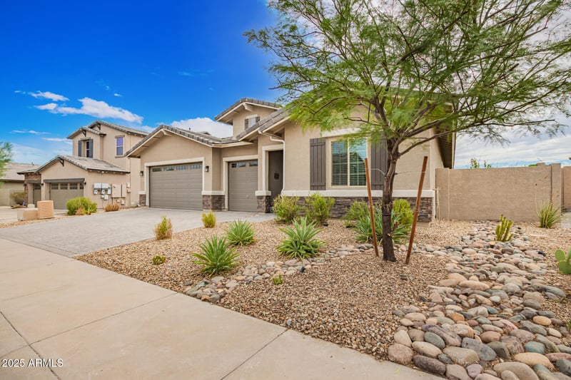 18351 Summerhaven Dr, Goodyear, AZ 85338