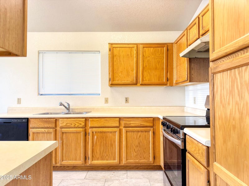 1836 Stapley Dr #150, Mesa, AZ 85203