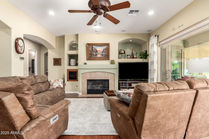 18363 Piedmont Rd, Goodyear, AZ 85338