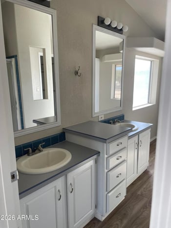 1837 Irvine Rd, Phoenix, AZ 85086