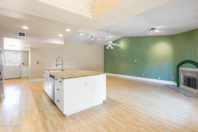 1837 Presidio Rd, Phoenix, AZ 85022
