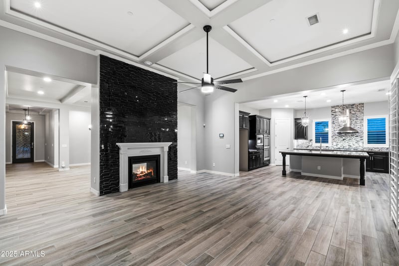 18371 Roma Ave, Goodyear, AZ 85395